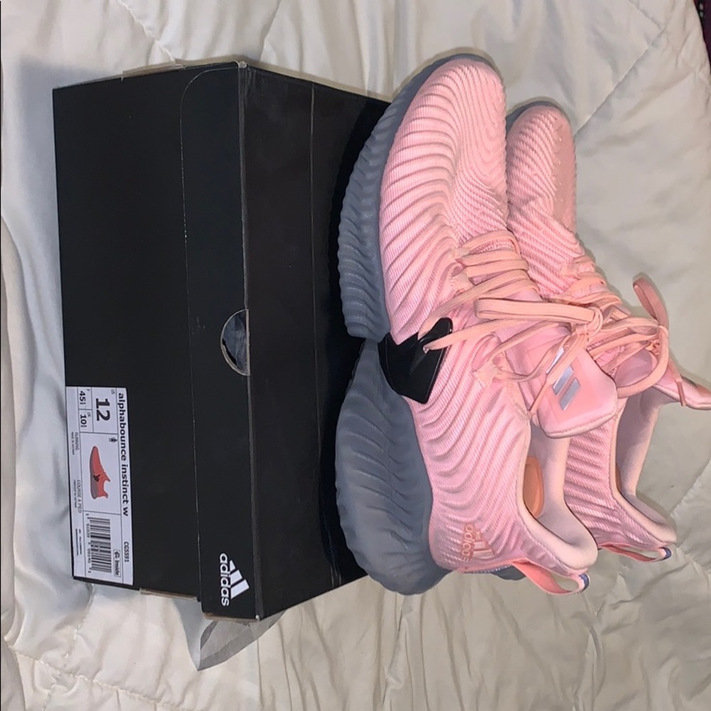 Women’s Adidas Alphabounce Running shoes